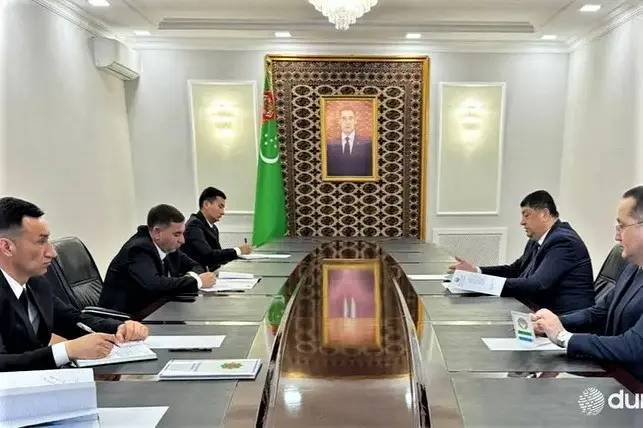 Turkmenabat Discusses Launch of Alat–Farap Trade Zone