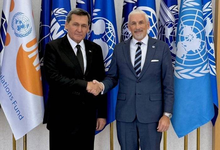 Turkmenistan and ESCAP Discuss Transport and Energy Cooperation