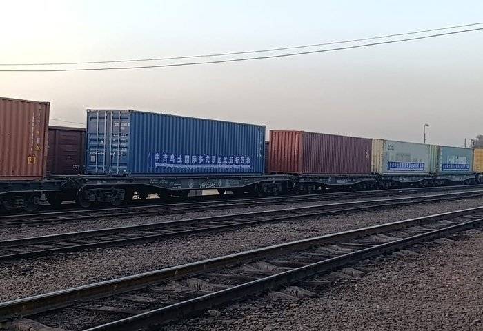 Turkmenistan, China, Kyrgyzstan, Uzbekistan, and Azerbaijan have launched a new test route.