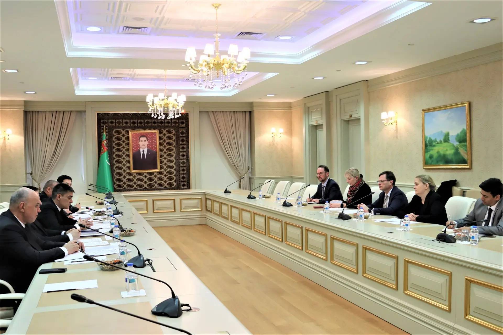 Turkmen Railways and EIB Discuss Modernisation Projects
