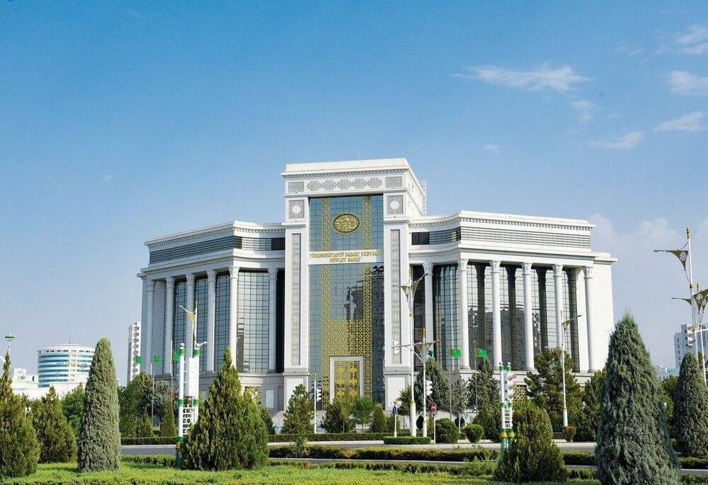 President of Turkmenistan Orders Salaries to Be Paid by 20 December
