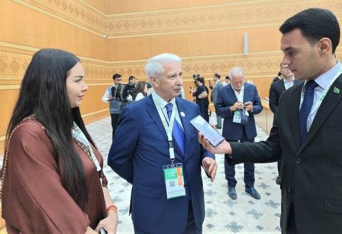 SOCAR Interested in Oil, Gas Field Development in Turkmenistan