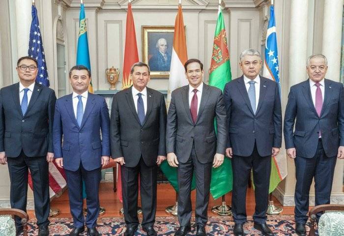 The U.S. Department of State hosted a reception for the foreign ministers of the C5+1 countries.
